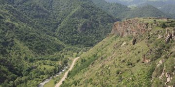 Քարվաճառի ամրոցը