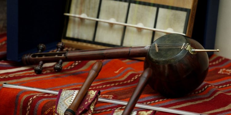 Հոգին «ձուլելով» քյամանչայի լարերին…