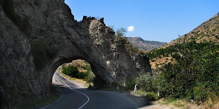 Ճանապարհային միջանցքներ. երեկ եւ այսօր