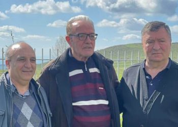 Հուշարձան՝ ծնողաց