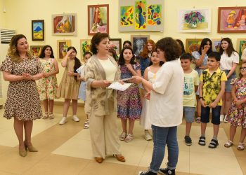 «Վիրավոր թեւերս բացվել են, եւ գնում եմ իմ երազի հետեւից»…