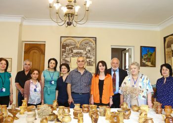 Ճանաչում էին որպես բժիշկ