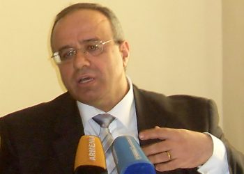 Մտերմիկ ուրվագծեր նվիրյալ մտավորականի դիմապատկերին