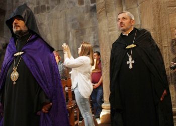 Ապրող ու մաքառող Արցախում