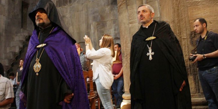 Ապրող ու մաքառող Արցախում