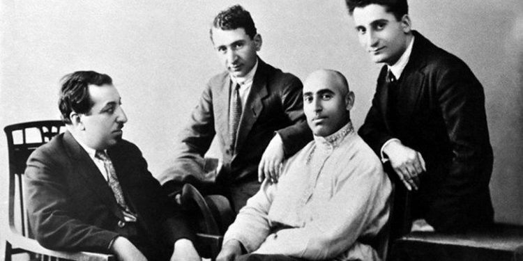 Դեպի Չարենց տանող ճանապարհները