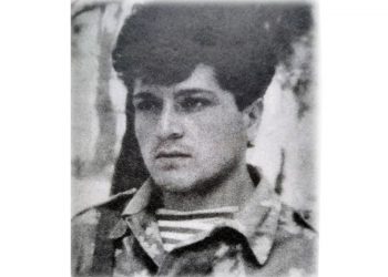 «Ու ելավ որպես հավերժության կանչ՝ մի արնոտ կակաչ»…