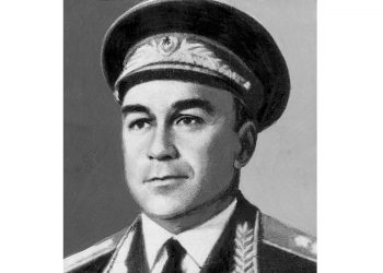 Երկաթուղու կայարանապետից մինչեւ բանակի գեներալ-գնդապետ