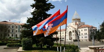 Բոլորի դեմ դուրս գալու անխոհեմ քայլի հետեւանքներին սպասելիս