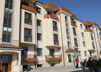 Շուրջ 1000 ընտանիք բնակարանների բանալիներ է ստացել