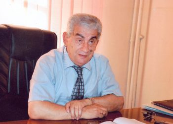 Իր սիրելի Տավշո աշխարհի հետ