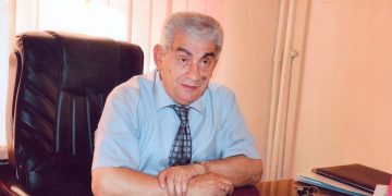 Իր սիրելի Տավշո աշխարհի հետ