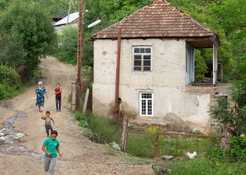 «Քաղաքում անձրեւի հետ չեն ծիծաղում, ինչպես ծիծաղում են գյուղում»