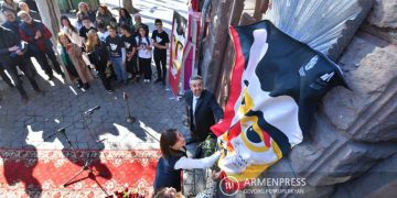 Չարենցը՝ դեպի արեւը, դեպի լույսը, դեպի անհուն տիեզերքը