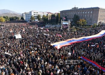 Ստեփանակերտի Վերածննդի հրապարակից՝ ի լուր աշխարհի