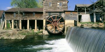 Կամուրջ հնի ու նորի միջեւ