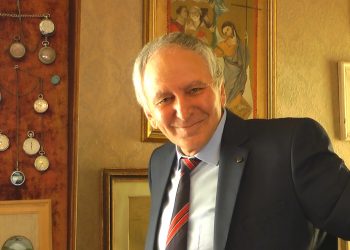 Մի կտրեք եղեւնի…