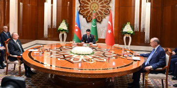 Թուրքմենստանին ձգտում են զրկել անկախությունից ու չեզոքությունից