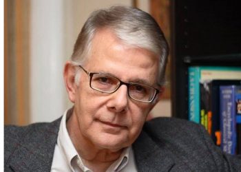 Ազնավուրյան երգերի թարգմանիչն ու երգիչը