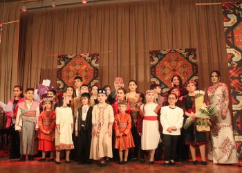 Բեմում դիզակցիներն էին