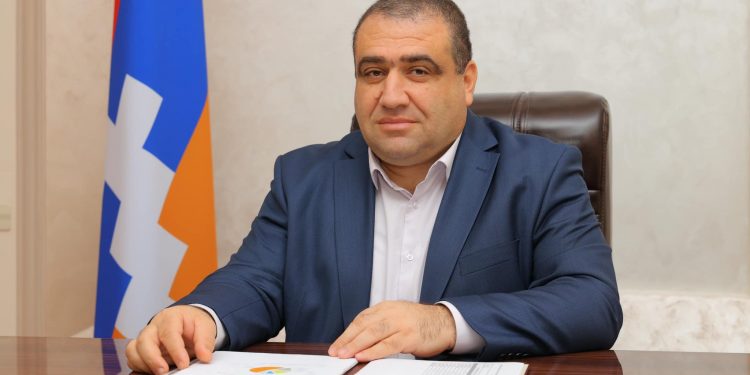 Օժանդակելով տեղահանված մեր հայրենակիցներին հուզող շատ խնդիրների լուծմանը