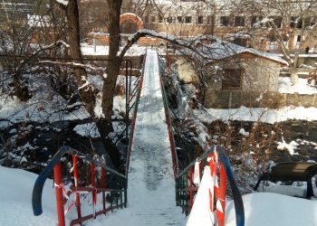 Վանաձորի գիտական նշանակության կամուրջը