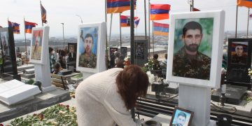 Այց անմահ հերոսներին