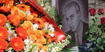 Նվիրյալ գործչի ծննդյան օրը