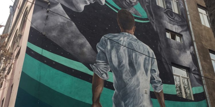 «Ես մեծ ստեղծագործություն եմ թողնում Երեւանում, բայց քաղաքի մի մասը կտանեմ ինձ հետ»