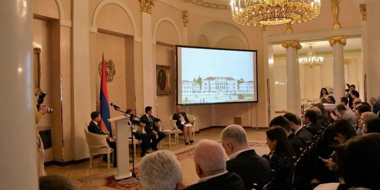 Դեսպանությունում կայացել է «Ներդրումներ Հայաստանում․ «բաց դռների» քաղաքականություն» խորագիրը կրող հայ-ռուսական գործարար համաժողովը