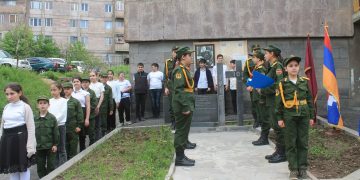 Էրեբունու պատանի երկրապահները