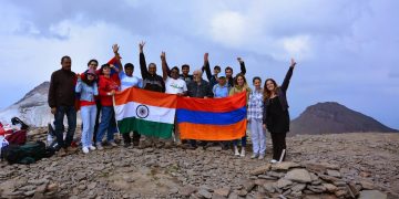 Կա՛մ հետապնդում ենք հայկական շահը, կա՛մ սնվում պատրանքով