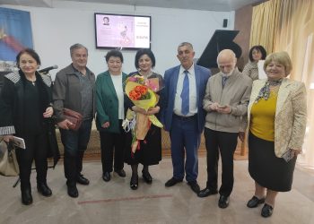 «Մի քիչ արեւ՝ մեր պաղ օրերում…»