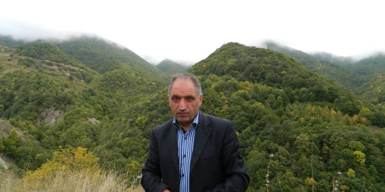 Ցավ եմ ապրում