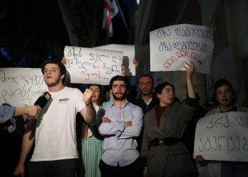 Սադրա՞նք, թե՞…