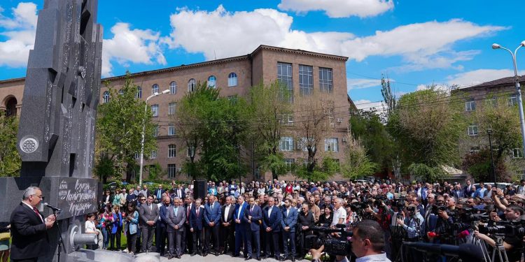 «Նեմեսիսի» արձանը՝ Թուրքիայում ընթացող ընտրապայքարի հորձանուտում