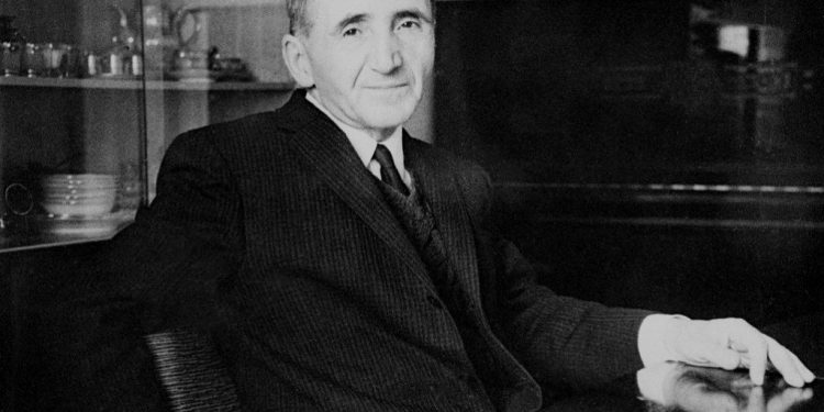 «Ինչ-որ մի կրակ մխում էր նրա ներսում…»